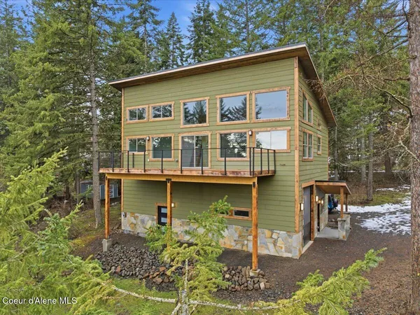 $1,274,900 | 21941 South Lakeview Drive, Worley, ID 83876