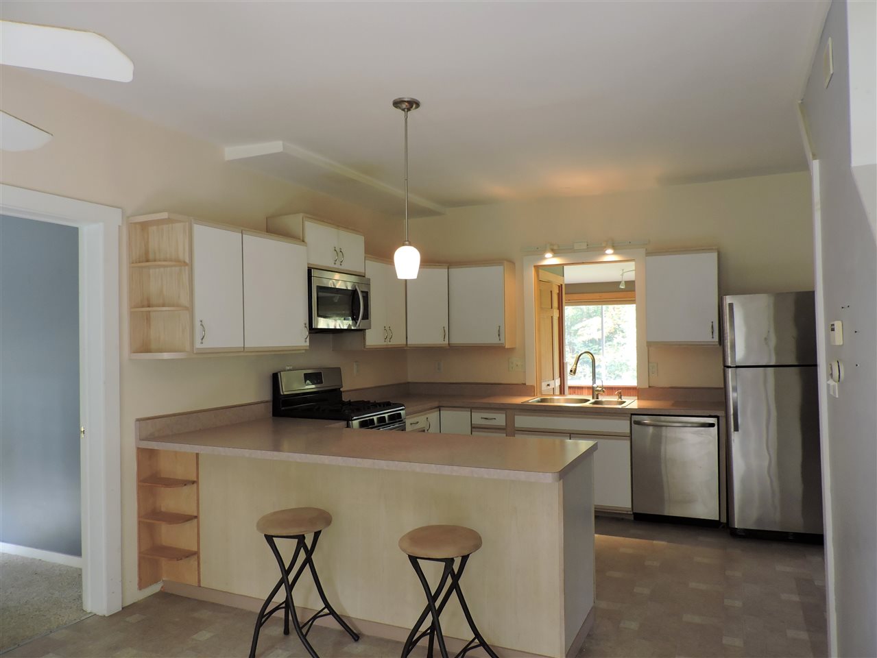 390 Lower Depot Road Marshfield, VT 05658 - Photo 2 of 28 Gallery Image 2