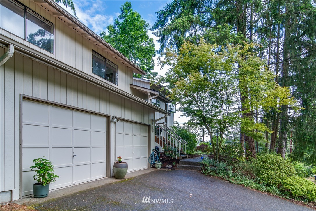 8718 Main Street Edmonds, WA 98026 - Photo 2 of 23 Gallery Image 2