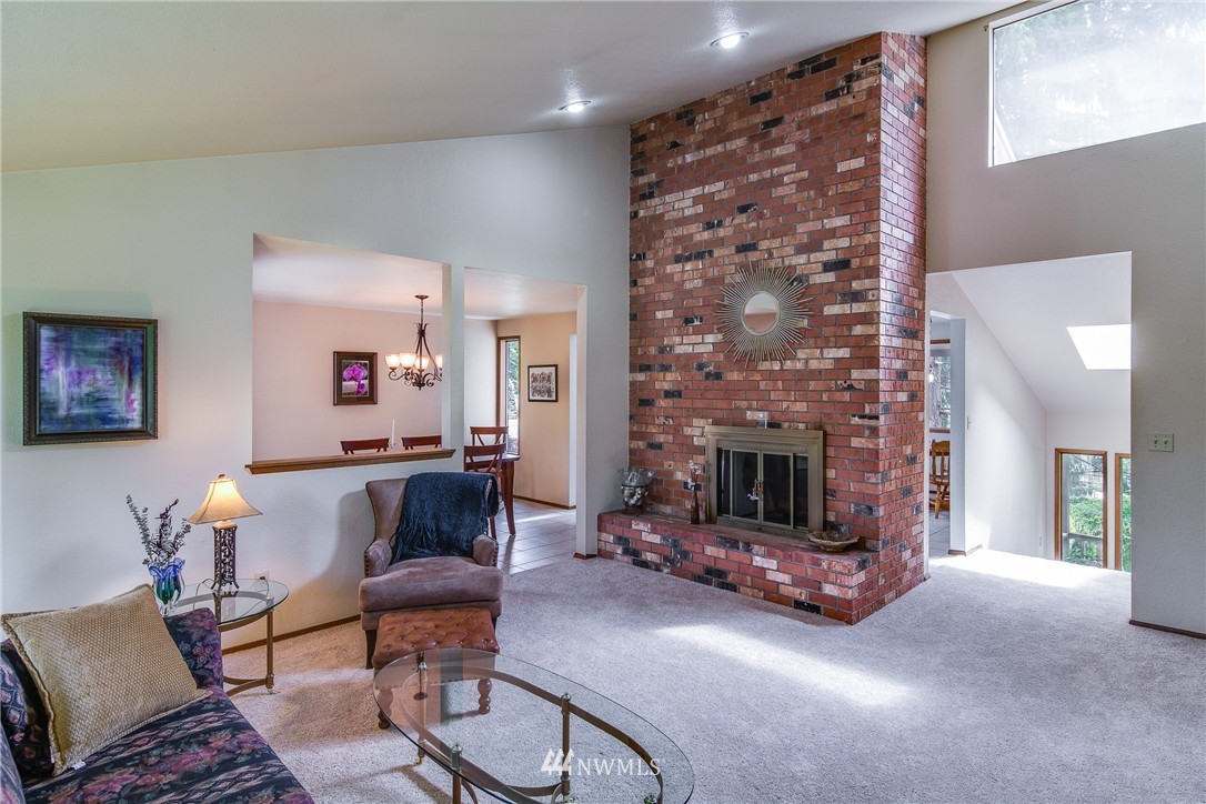 8718 Main Street Edmonds, WA 98026 - Photo 7 of 23 Gallery Image 7