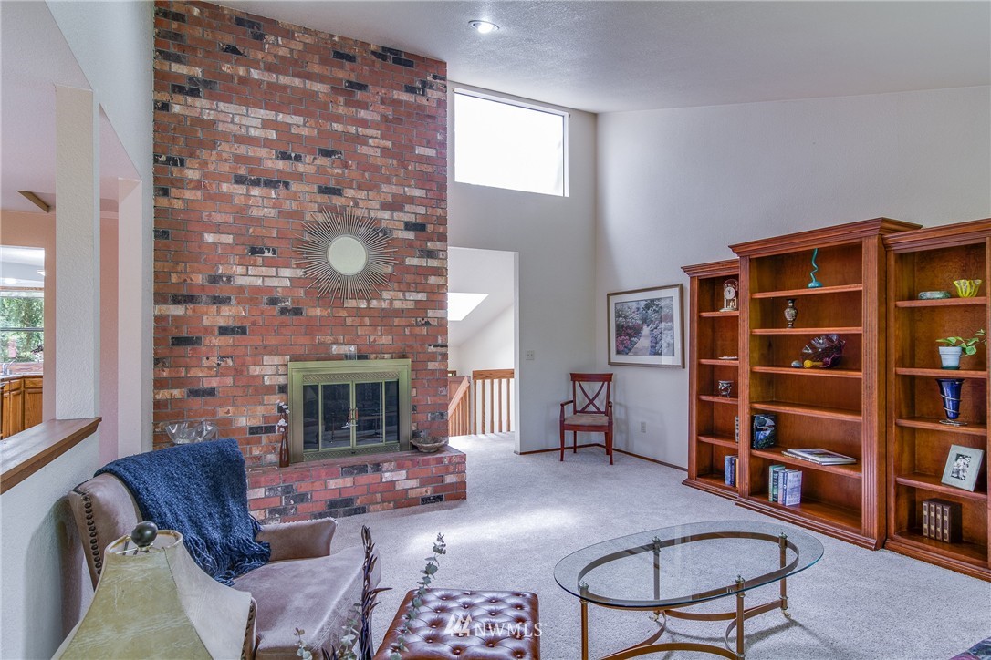 8718 Main Street Edmonds, WA 98026 - Photo 8 of 23 Gallery Image 8
