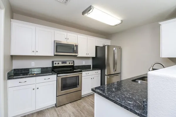 $2,095 | 16071 West Adams Street, Goodyear, AZ 85338
