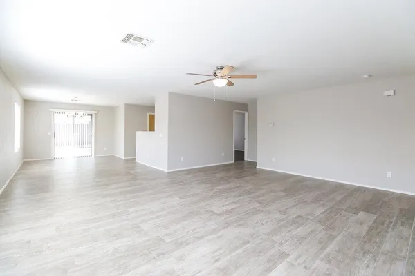 $2,095 | 16071 West Adams Street, Goodyear, AZ 85338