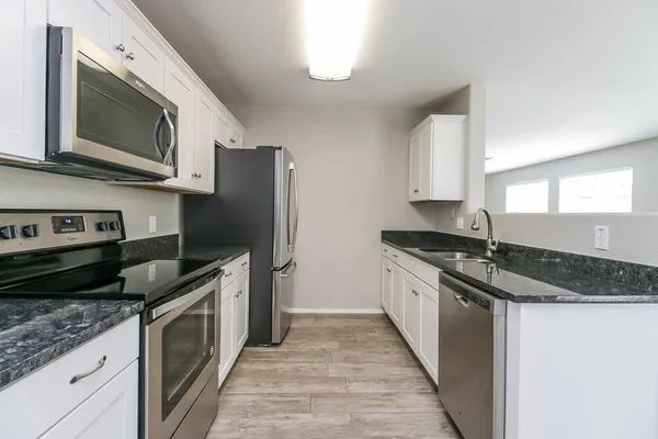 $2,095 | 16071 West Adams Street, Goodyear, AZ 85338