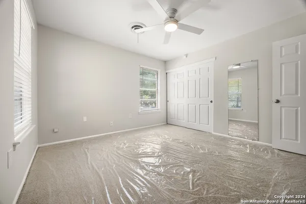 $1,800 | 221 Windcrest Drive, Windcrest, TX 78239