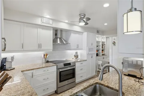 $515,000 | 5729 La Puerta Del Sol Boulevard South, Unit 181, St. Petersburg, FL 33715