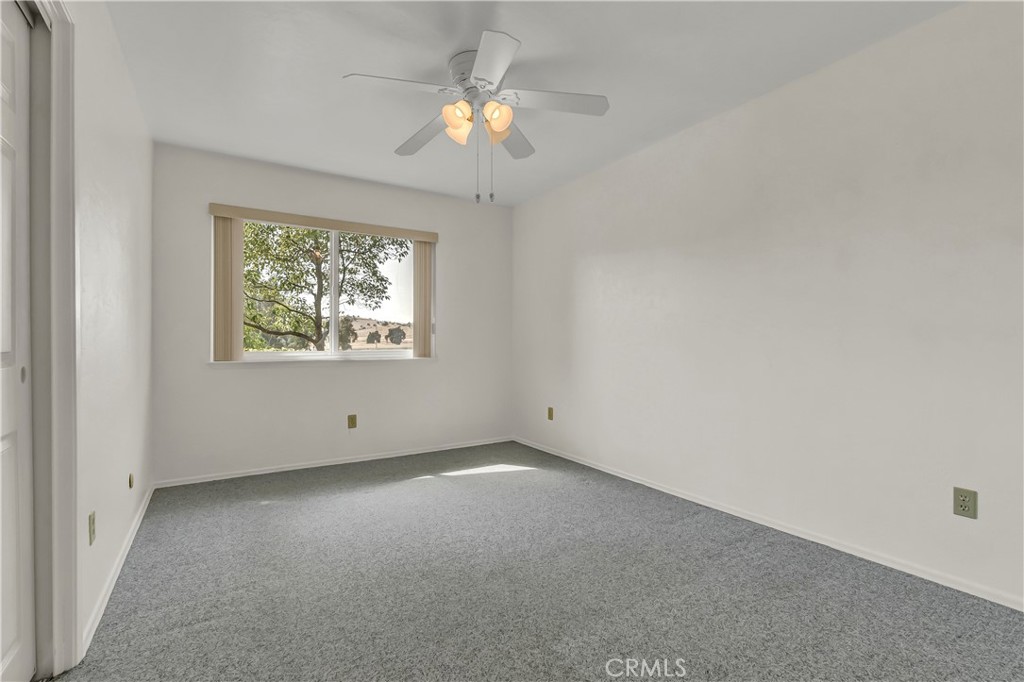 18002 Road 320 Springville, CA 93265 - Photo 33 of 56 an empty room with a window