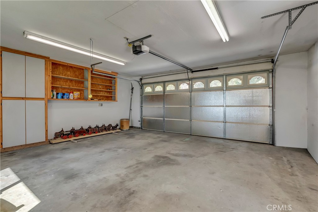 18002 Road 320 Springville, CA 93265 - Photo 45 of 56 an empty room with windows