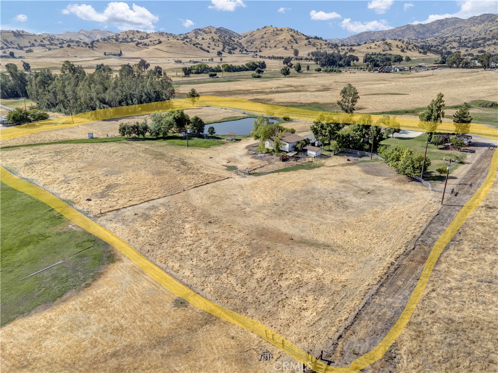 18002 Road 320 Springville, CA 93265 - Photo 57 of 57 a view of a lake with a mountain