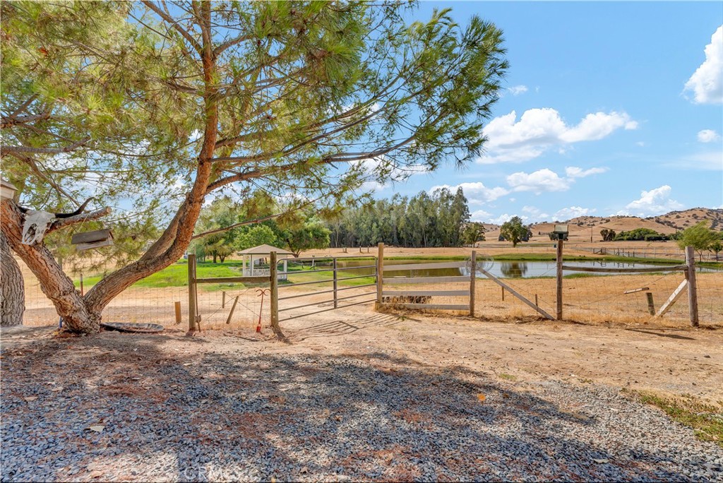 18002 Road 320 Springville, CA 93265 - Photo 8 of 57 a view of park with benches