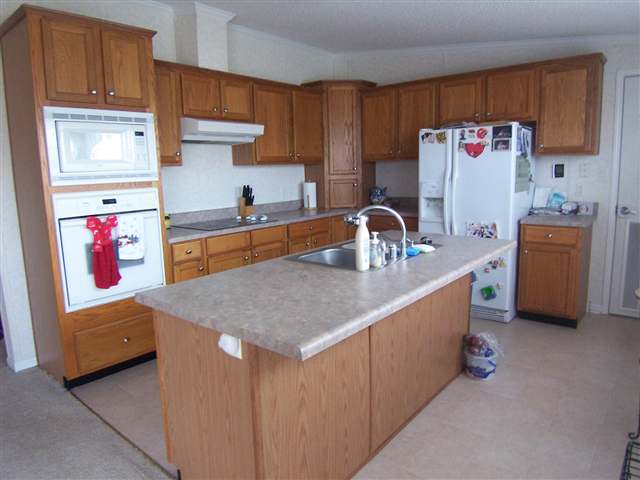 657 State Rd S-37-54 Seneca, SC 29678 - Photo 4 of 14 Gallery Image 4