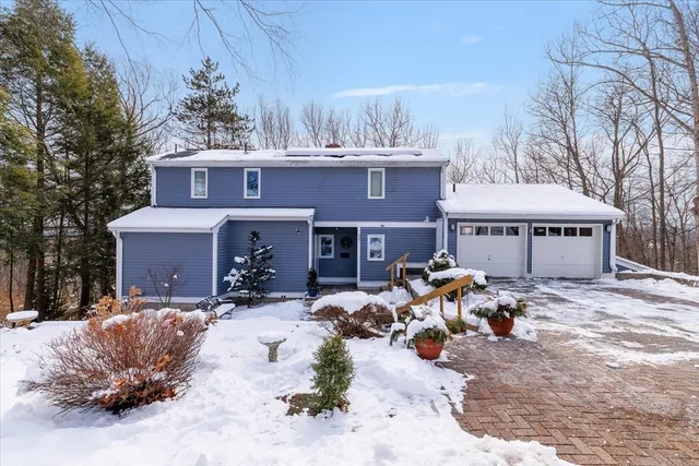 $674,900 | 40 Hillcrest Avenue, Worcester, MA 01602