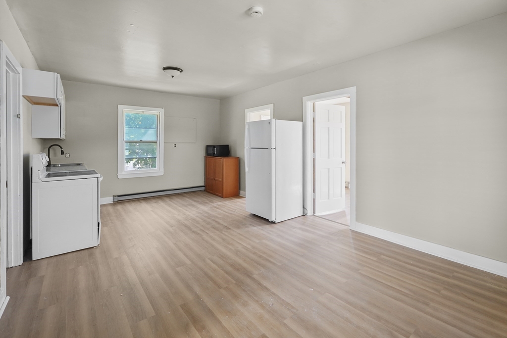 32 Worcester Road Charlton, MA 01507 - Photo 4 of 39