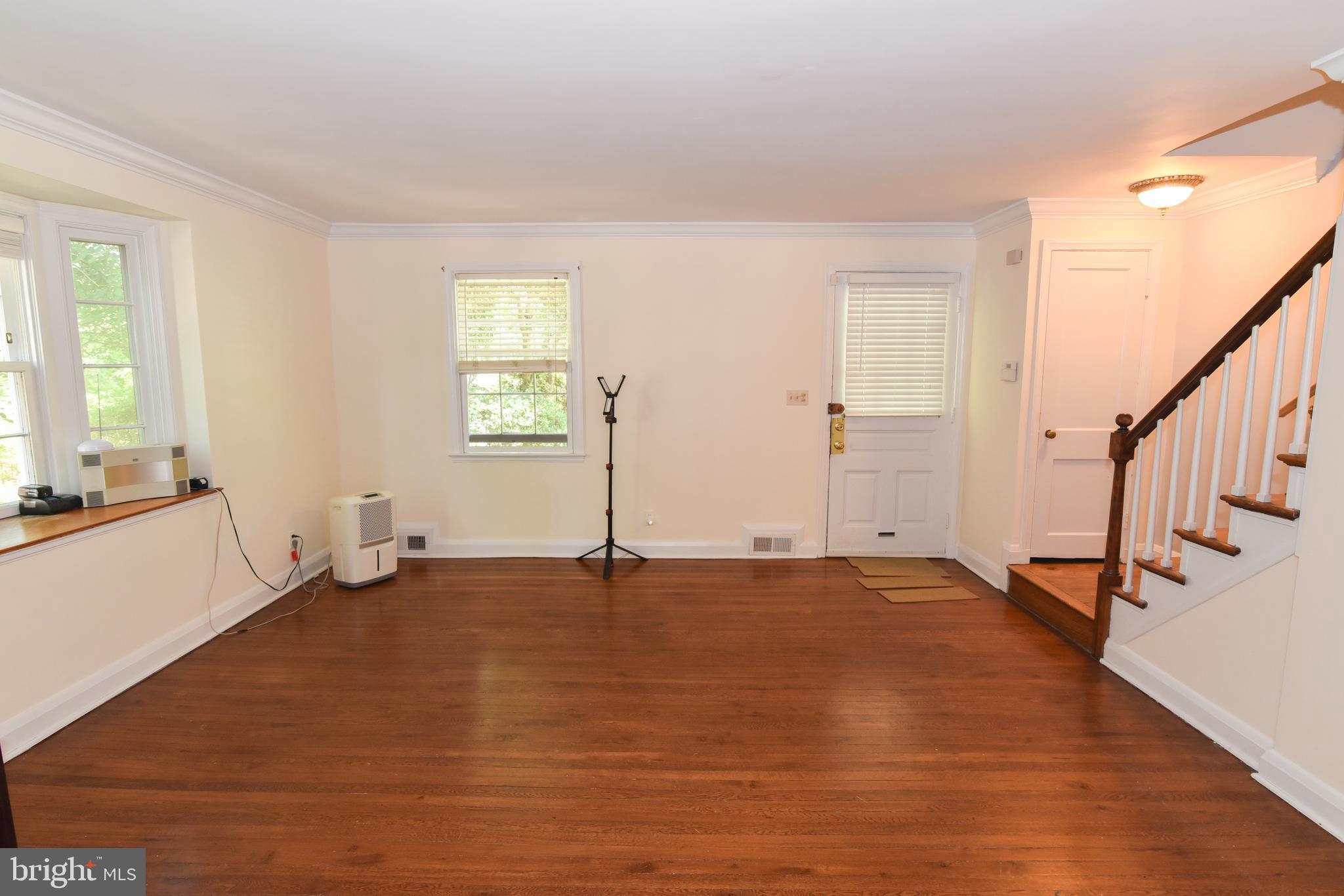 4208 Westview Road Baltimore, MD 21218 - Photo 6 of 43