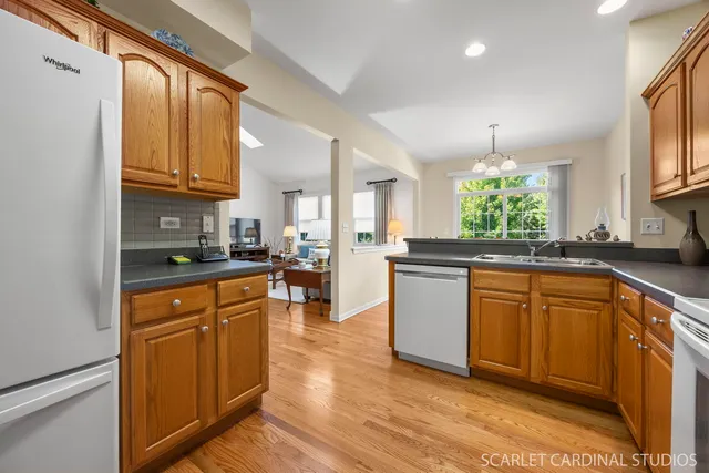 $445,999 | 869 Cambridge Drive, Batavia, IL 60510