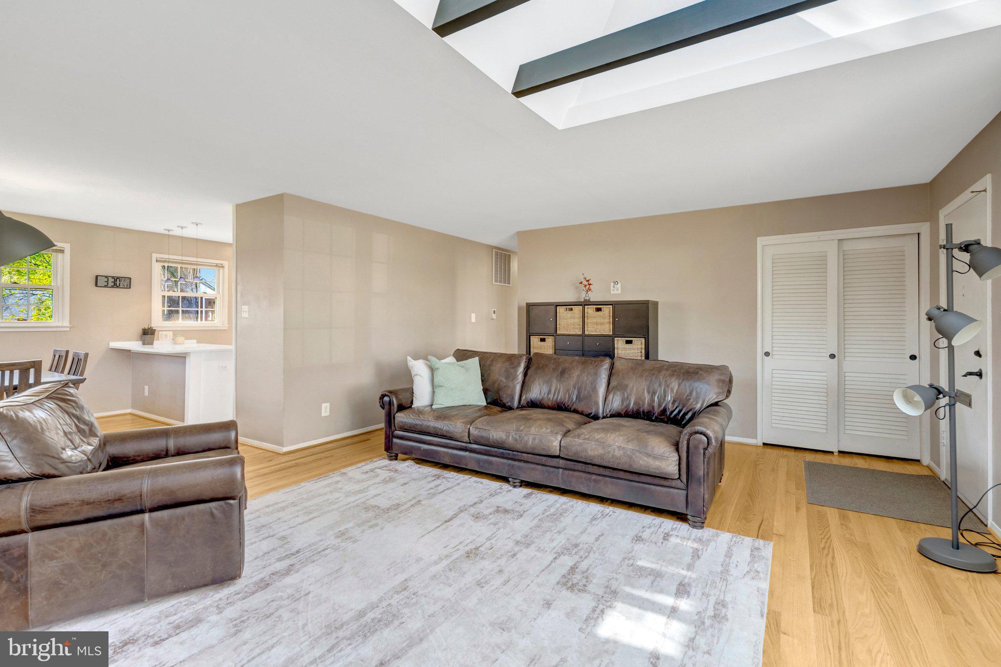 5230 Oldcastle Lane Springfield, VA 22151 - Photo 3 of 63