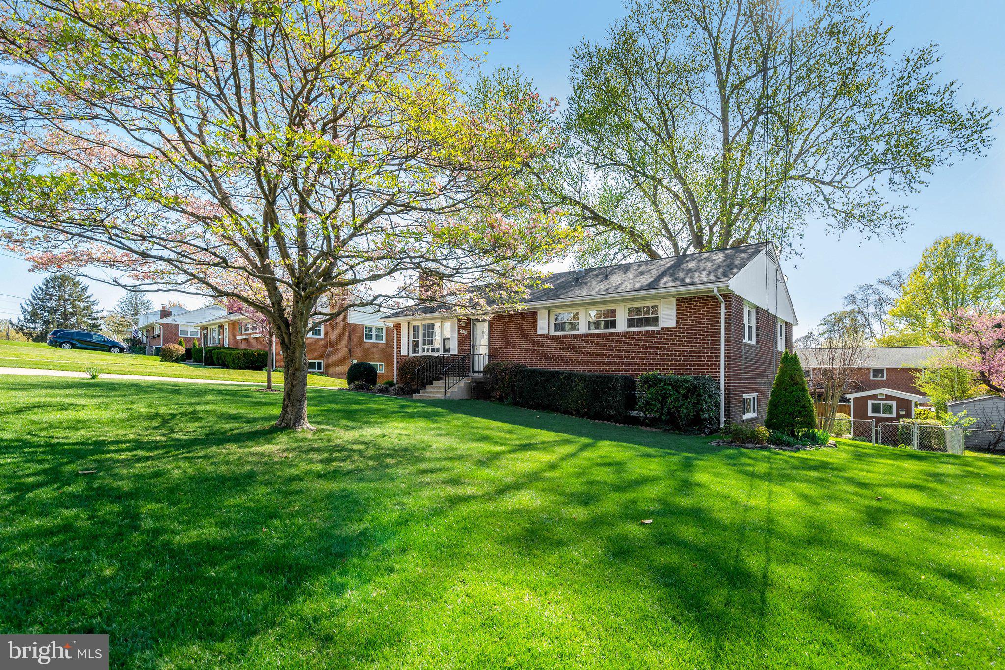 5230 Oldcastle Lane Springfield, VA 22151 - Photo 39 of 63