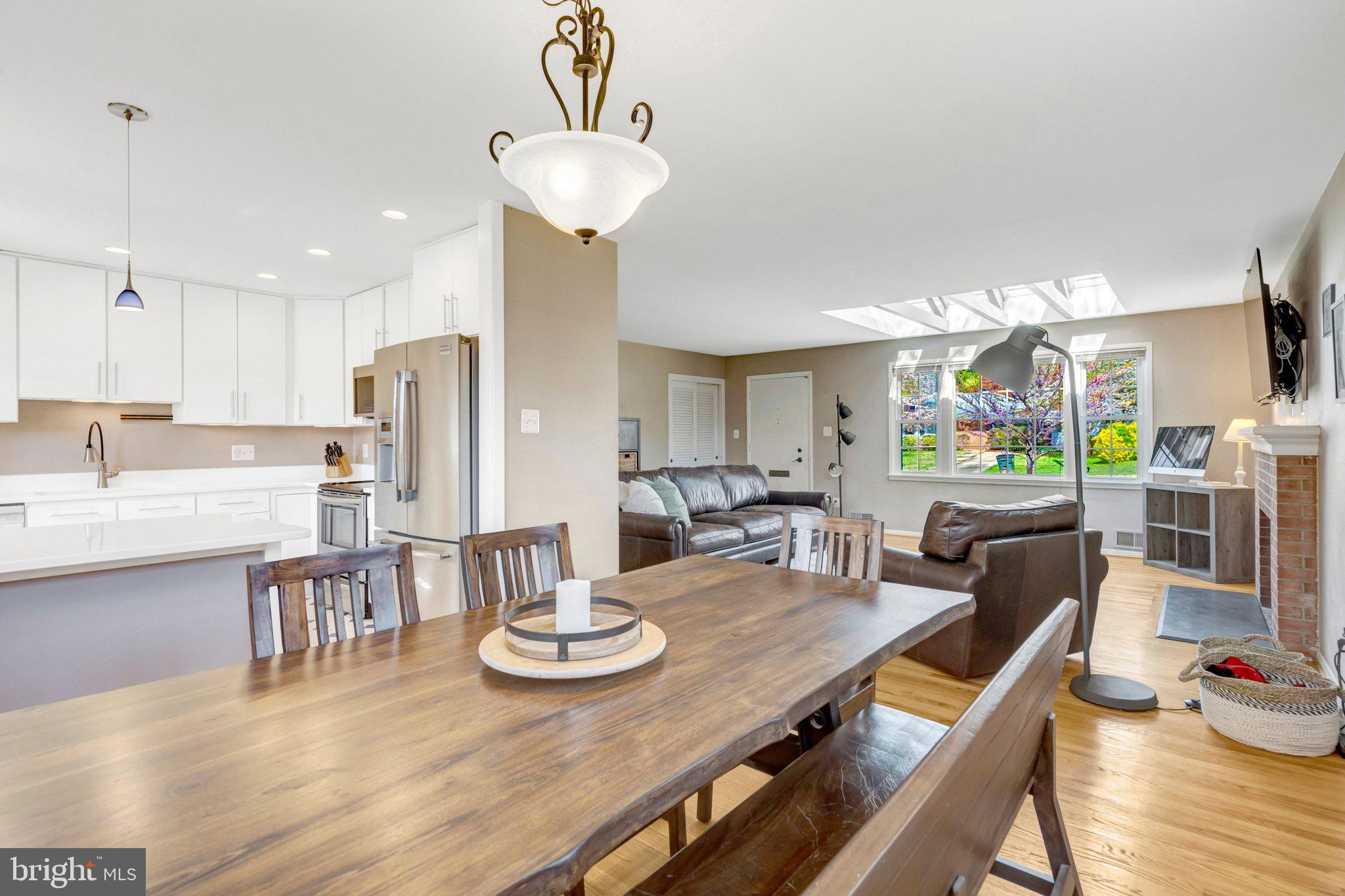 5230 Oldcastle Lane Springfield, VA 22151 - Photo 6 of 63