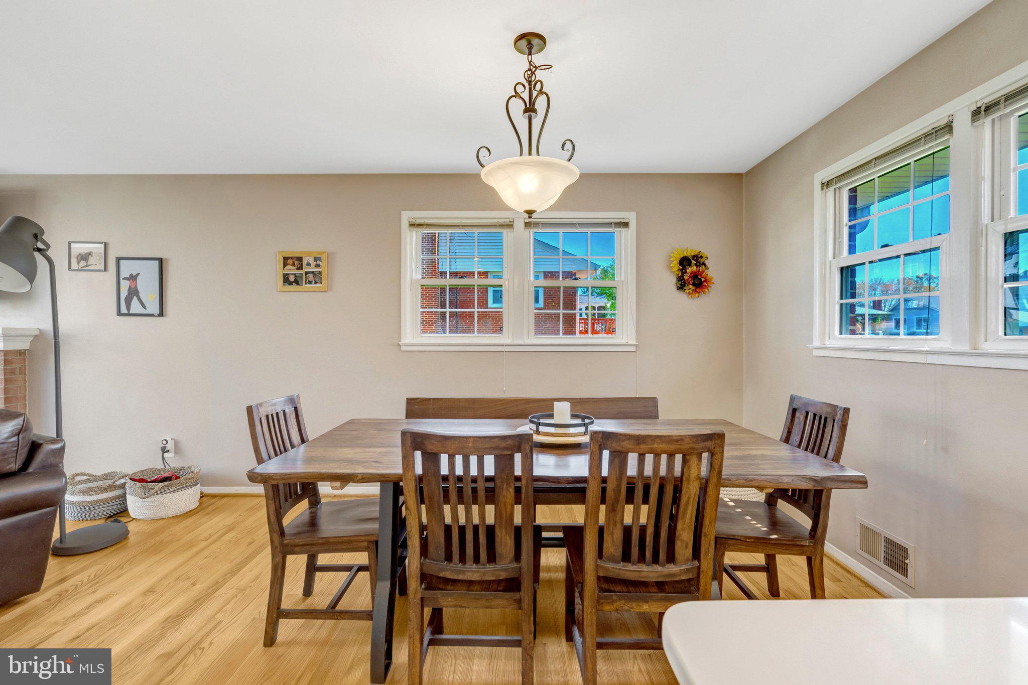 5230 Oldcastle Lane Springfield, VA 22151 - Photo 7 of 63