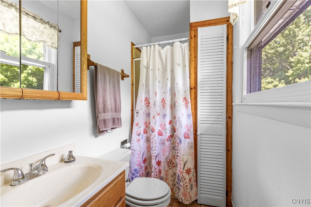 7530 East Lake Road Vienna, NY 13308 - Photo 13 of 35 Primary bathroom