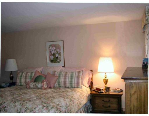 10 Azalea Road Waltham, MA 02452 - Photo 20 of 28 Gallery Image 20