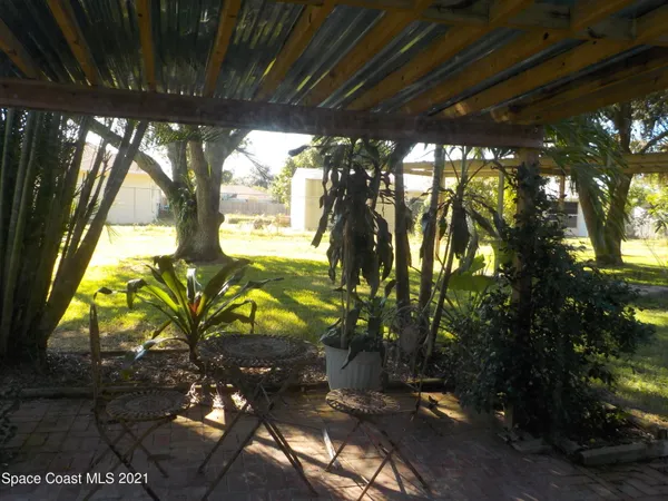 $1,850 | 520 Avondale Road Northeast, Palm Bay, FL 32907