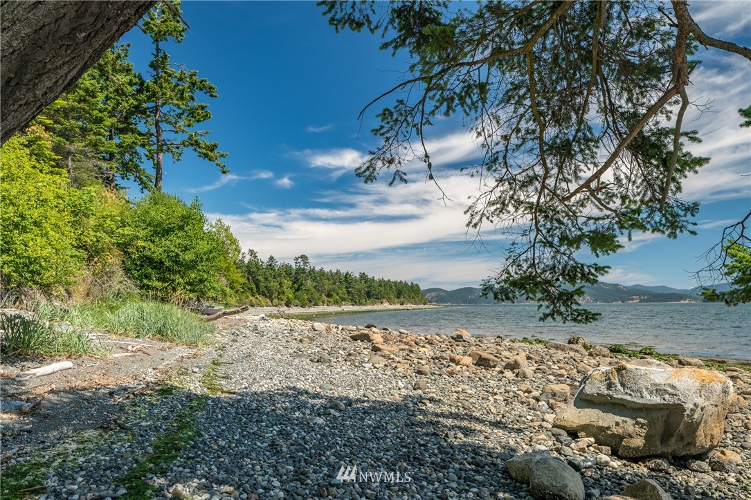 1237 Lopez Sound Road Lopez Island, WA 98261 - Photo 12 of 19