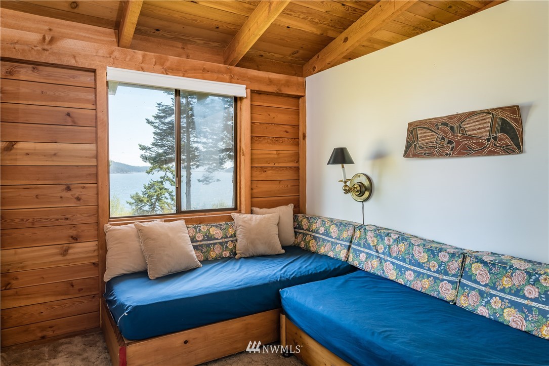 1237 Lopez Sound Road Lopez Island, WA 98261 - Photo 6 of 19