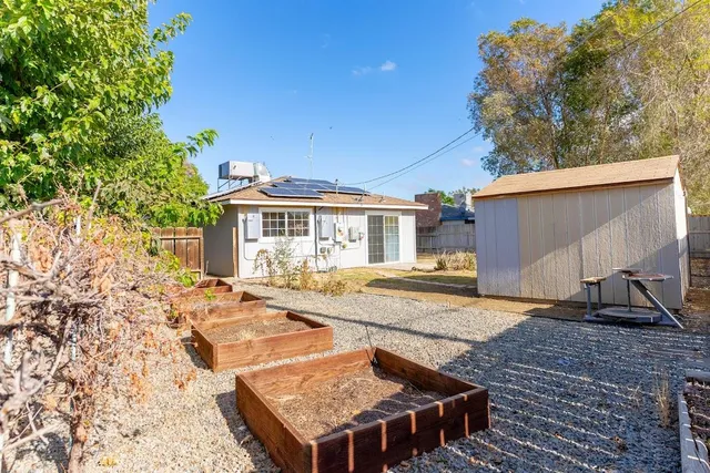 $330,000 | 609 West College Avenue, Coalinga, CA 93210