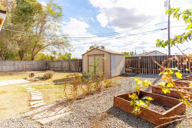 $330,000 | 609 West College Avenue, Coalinga, CA 93210