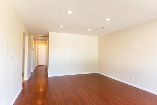 $330,000 | 609 West College Avenue, Coalinga, CA 93210