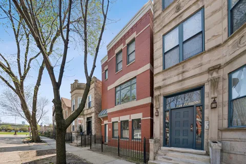 $425,000 | 1311 West Fillmore Street, Unit 2, Chicago, IL 60607