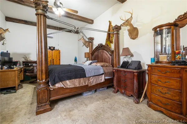 $899,900 | 6900 Dave Carr Road, Charlestown, IN 47111