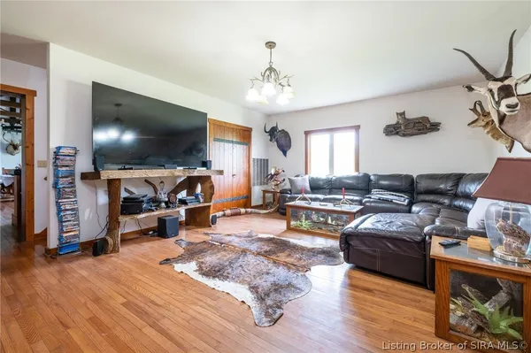 $899,900 | 6900 Dave Carr Road, Charlestown, IN 47111