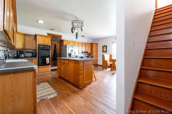 $899,900 | 6900 Dave Carr Road, Charlestown, IN 47111