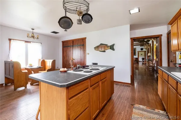 $899,900 | 6900 Dave Carr Road, Charlestown, IN 47111