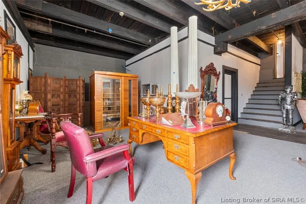 $899,900 | 6900 Dave Carr Road, Charlestown, IN 47111