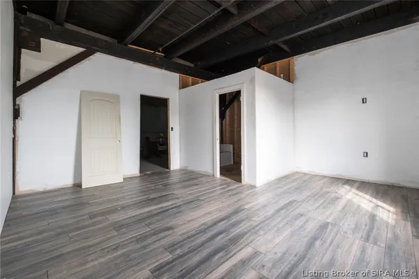 $899,900 | 6900 Dave Carr Road, Charlestown, IN 47111