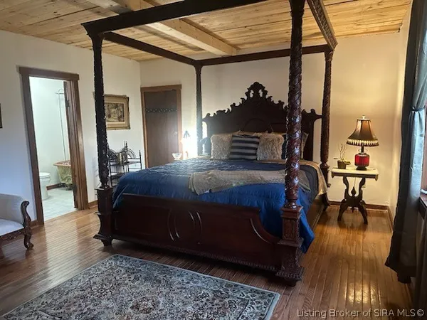 $899,900 | 6900 Dave Carr Road, Charlestown, IN 47111