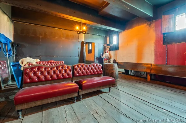 $899,900 | 6900 Dave Carr Road, Charlestown, IN 47111