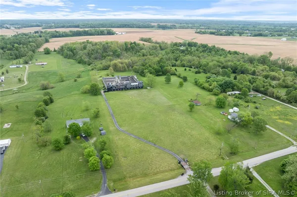 $899,900 | 6900 Dave Carr Road, Charlestown, IN 47111