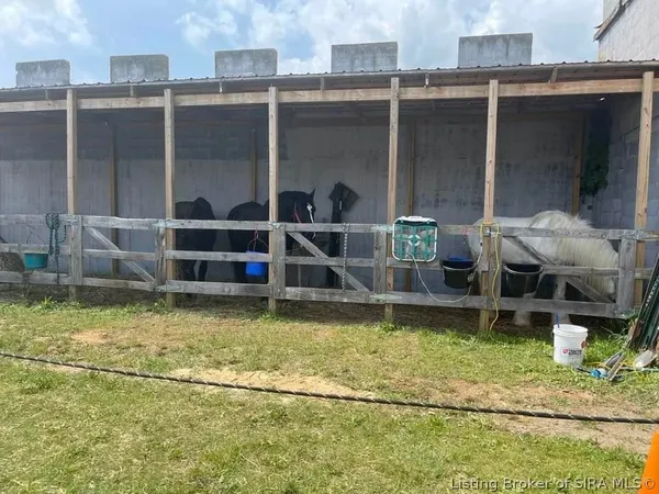 $899,900 | 6900 Dave Carr Road, Charlestown, IN 47111