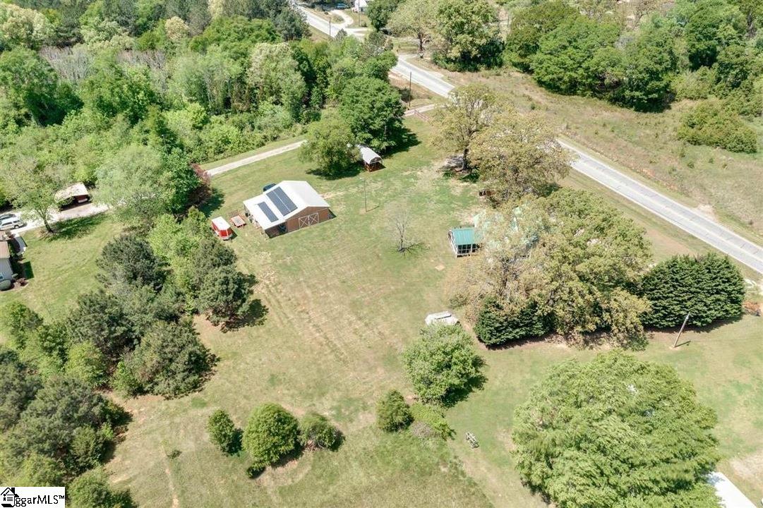 1739 Highway 418 Pelzer, SC 29669 - Photo 32 of 34