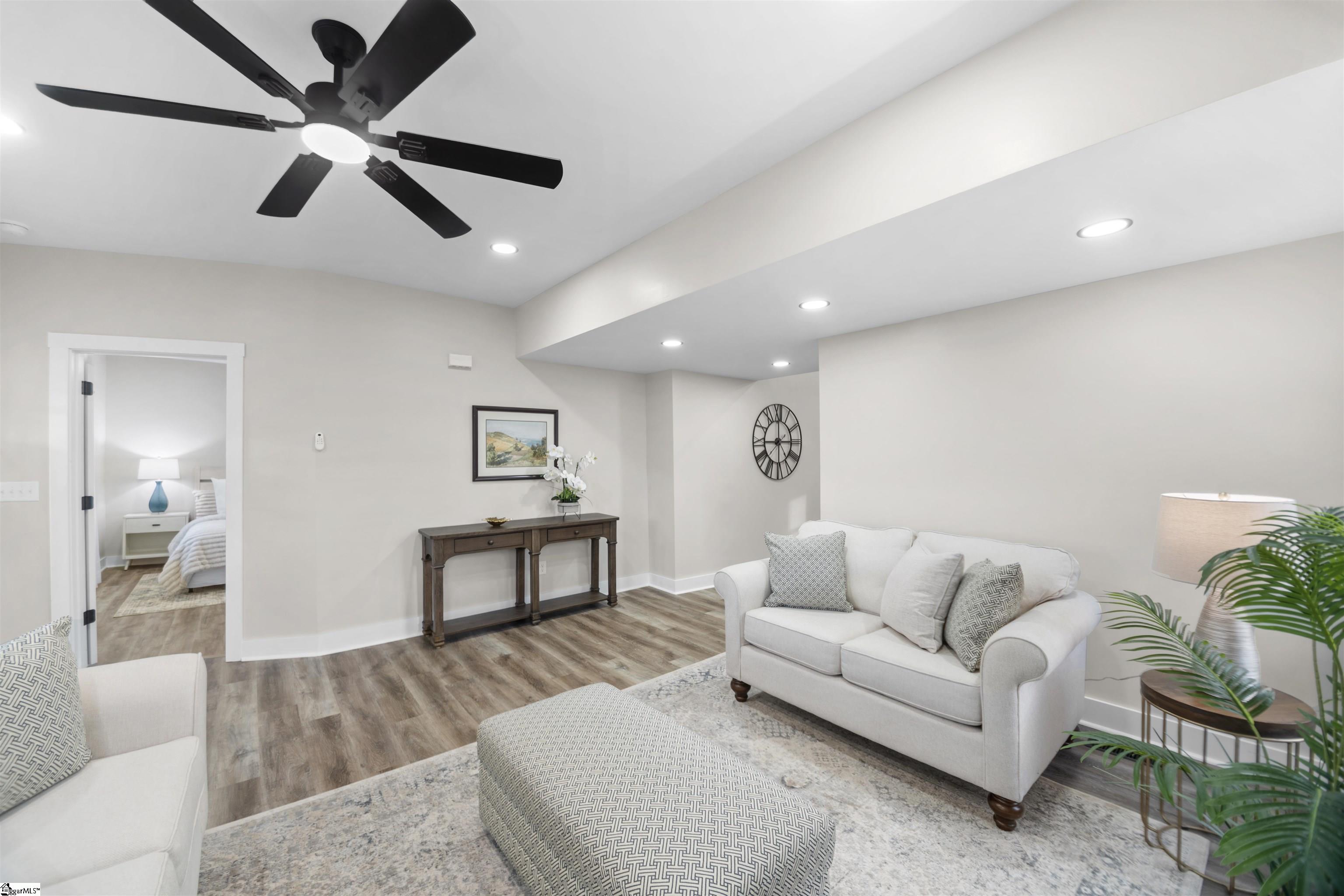 1739 Highway 418 Pelzer, SC 29669 - Photo 9 of 49