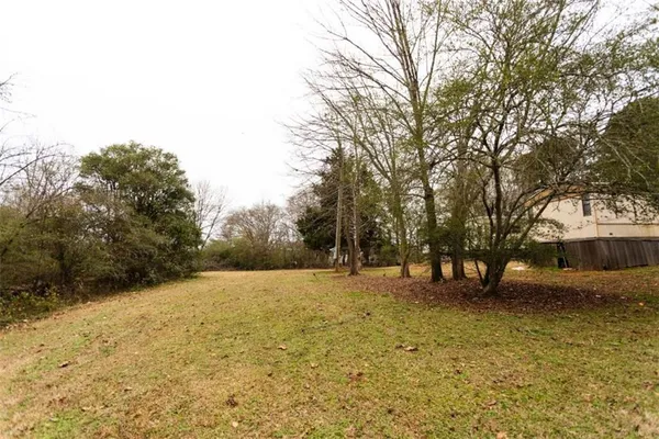 a view of an outdoor space and a yard