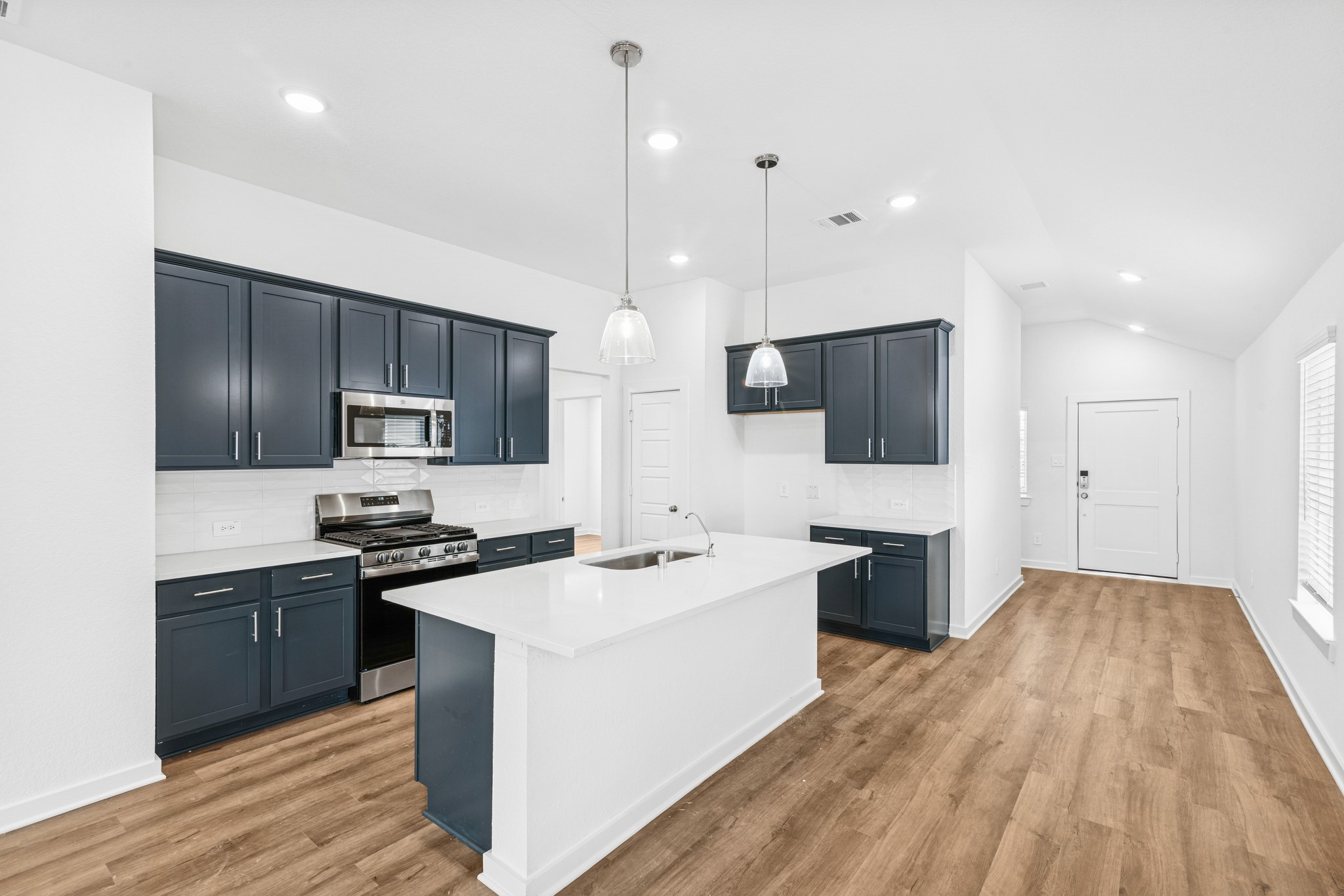 505 Brook Terrance Lane Willis, TX 77378 - Photo 2 of 37