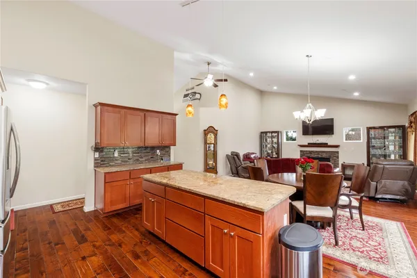 $749,990 | 25804 101st Avenue East, Graham, WA 98338