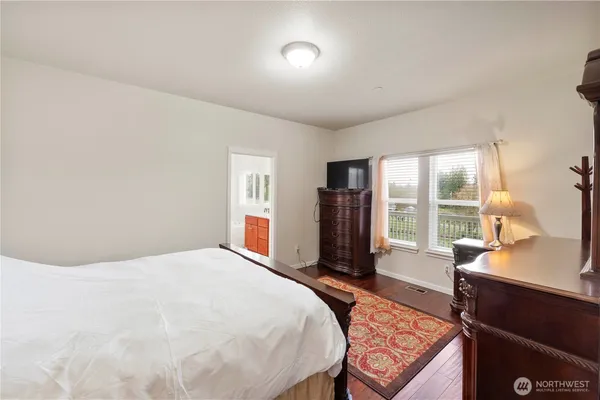 $749,990 | 25804 101st Avenue East, Graham, WA 98338