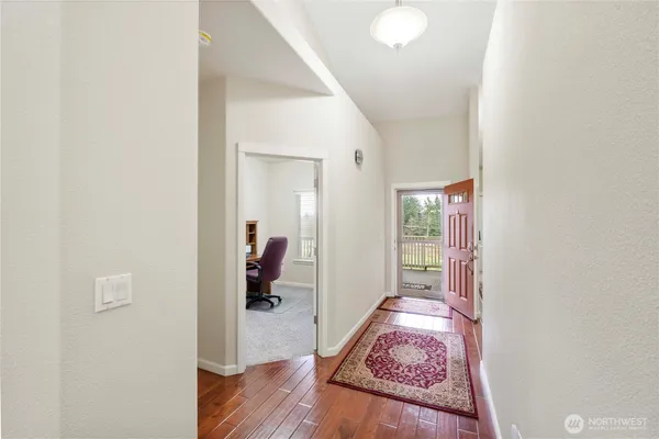 $749,990 | 25804 101st Avenue East, Graham, WA 98338