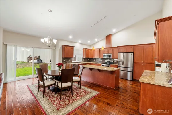 $749,990 | 25804 101st Avenue East, Graham, WA 98338